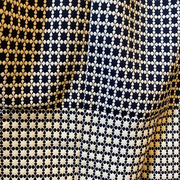 TOMMY HILFIGER- SIZE 8 - Picture 5 of 8